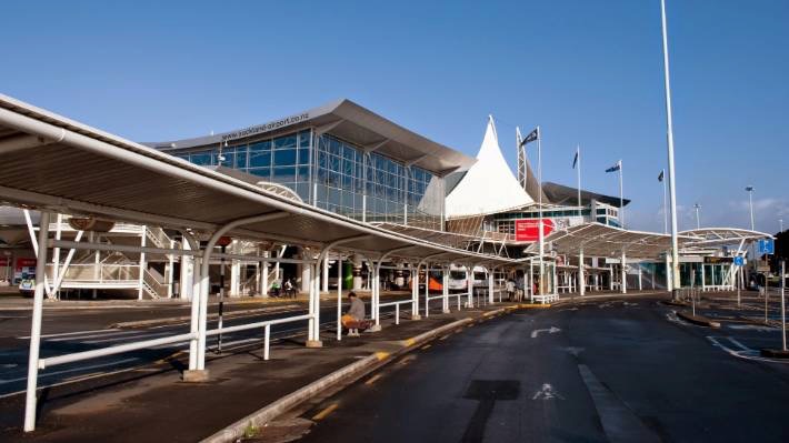 Airlines want clear plan on end to self-iso requirements