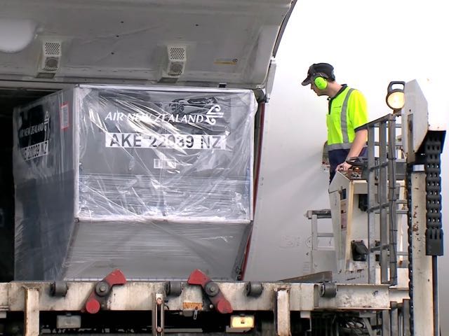 Air passenger, freight sales drive biggest fall in Dec quarter