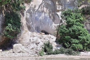 Decision on Cathedral Cove track access at least half a year away – DOC