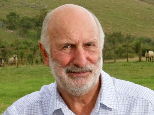 Hobbiton chair Colin Harvey passes