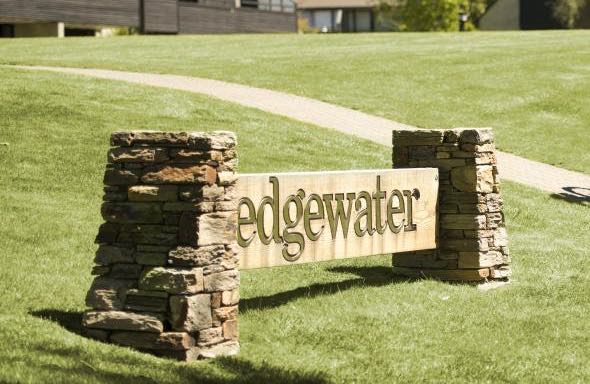Wānaka’s Edgewater, mi-pad Queenstown mandate vaccination