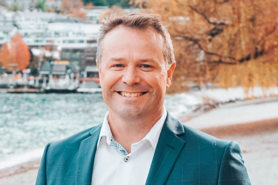 Destination Queenstown board member enters mayoral race