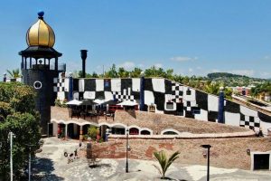 Hundertwasser, RealNZ lose senior leaders