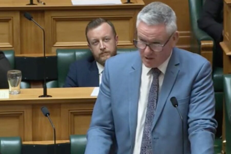 Davis defends AJ Hackett Bungy NZ grant in Parliament