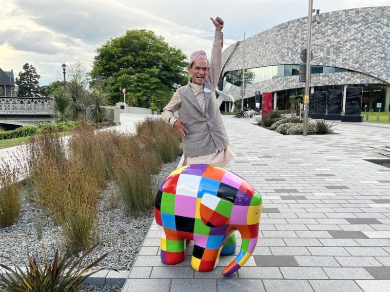 Art trail auction raises $320k for charity