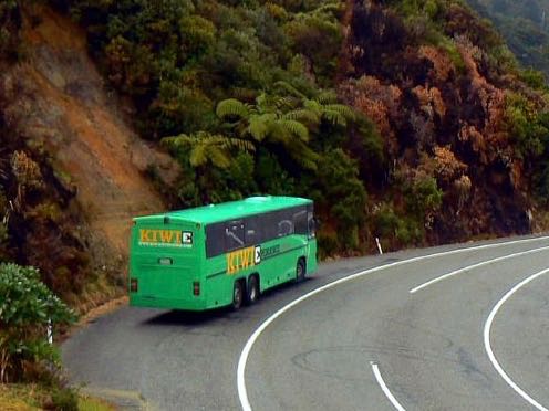 Kiwi Experience: Stranded passengers in good spirits