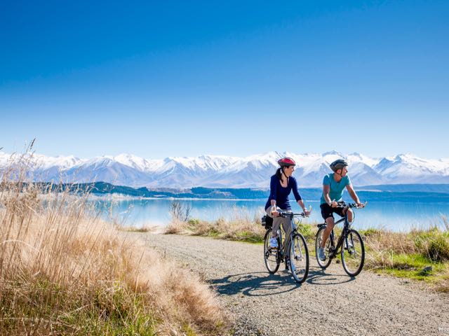 Ohau fire closes parts of Alps 2 Ocean trail