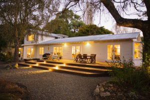 Borenstein sells award-winning Owen River Lodge to US luxury operator
