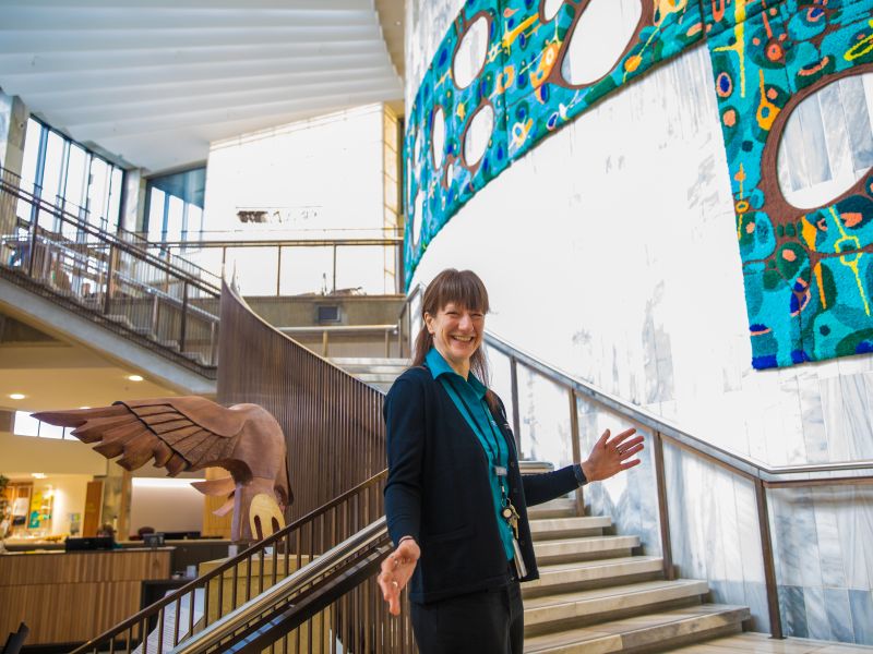 New Parliament art tours