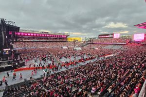 Pink sets Eden Park artist record with 100k fans