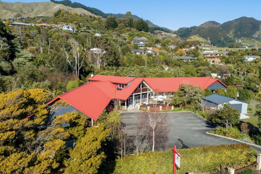 Capstone adds lodges, apartment hotel to portfolio