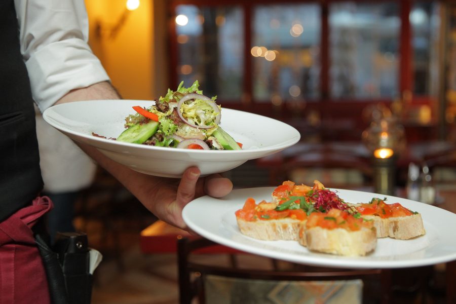 Hospo spend continues to rise in March